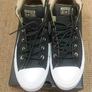 Chuck Taylor All Star Street Mid Sneaker (Unisex)